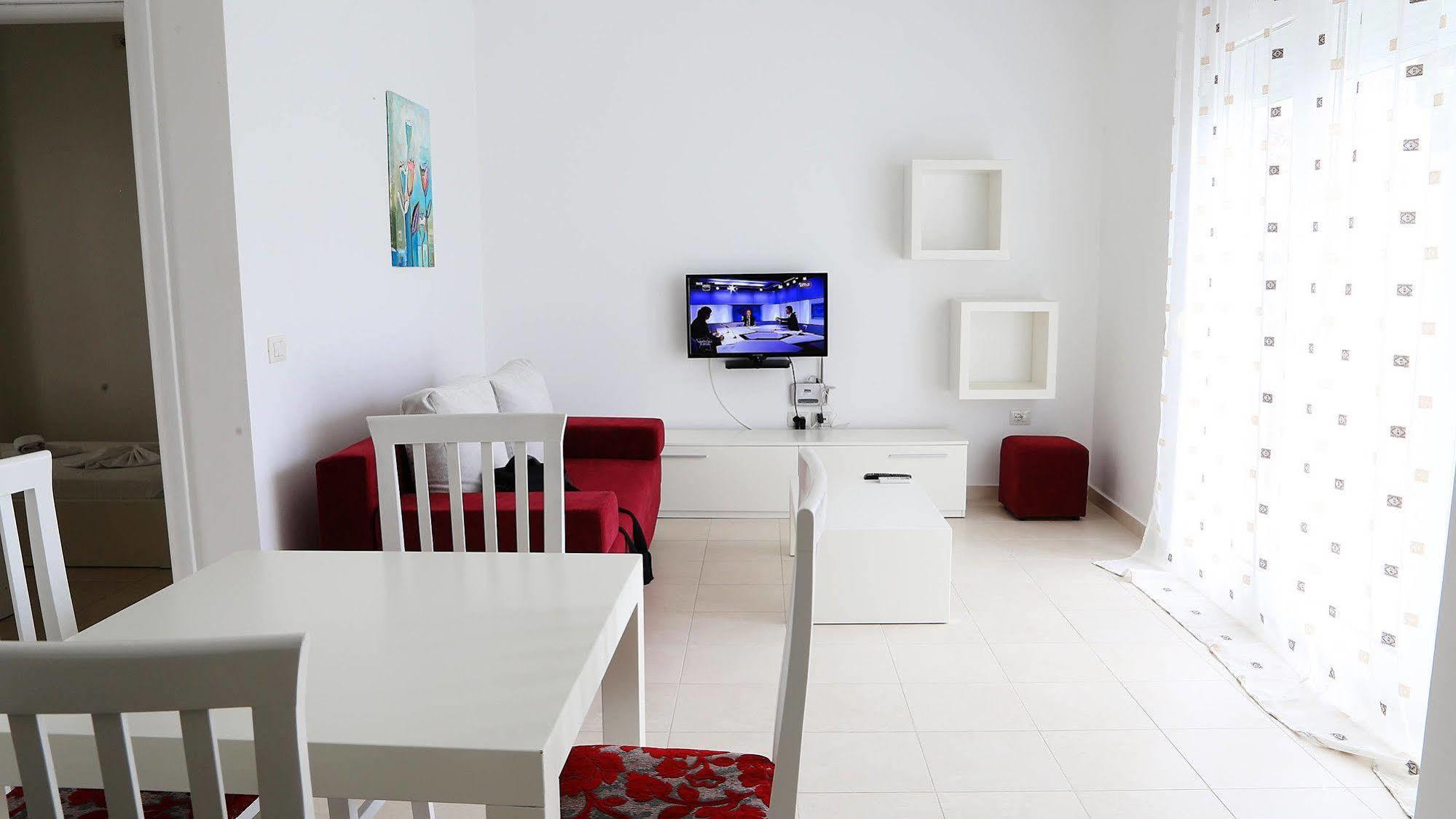 Bougainville Bay Apartments Sarandë Exterior foto